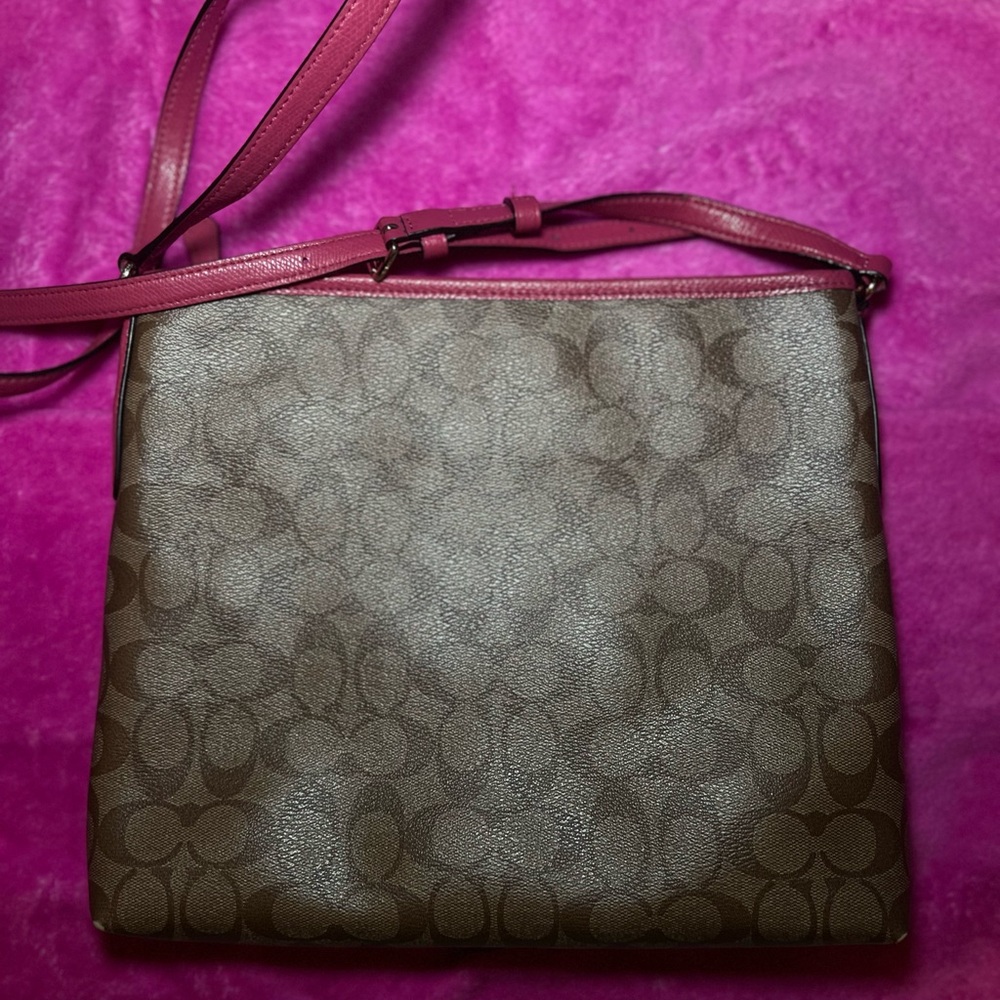 Coach signature print canvas crossbody - Picture 2 of 3